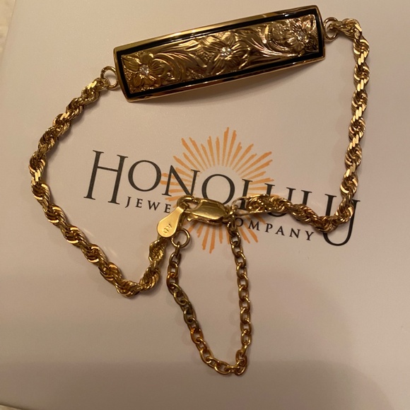 HONOLULU JEWELRY CO 14KT ID BRACELET PLUMERIA FLOWERS W/ 3 DIAMONDS 18KT SAFETY - Picture 10 of 16